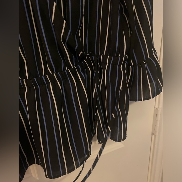 ANN TAYLOR FACTORY PETITE BLOUSE - Picture 4 of 4